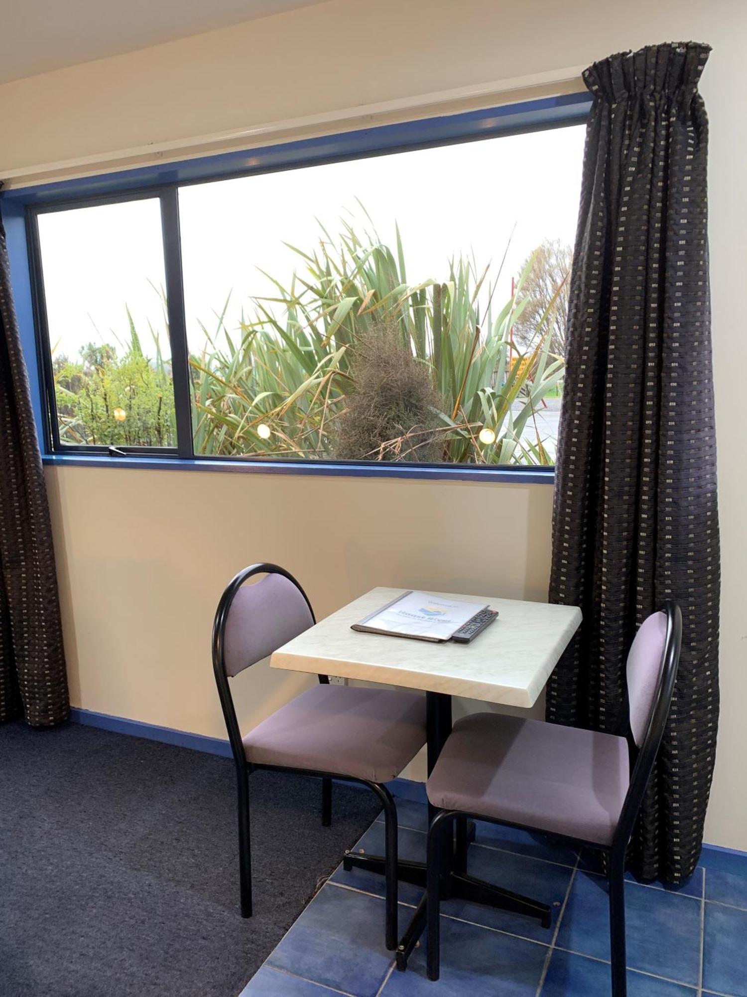Haast River Motels & Holiday Park מראה חיצוני תמונה